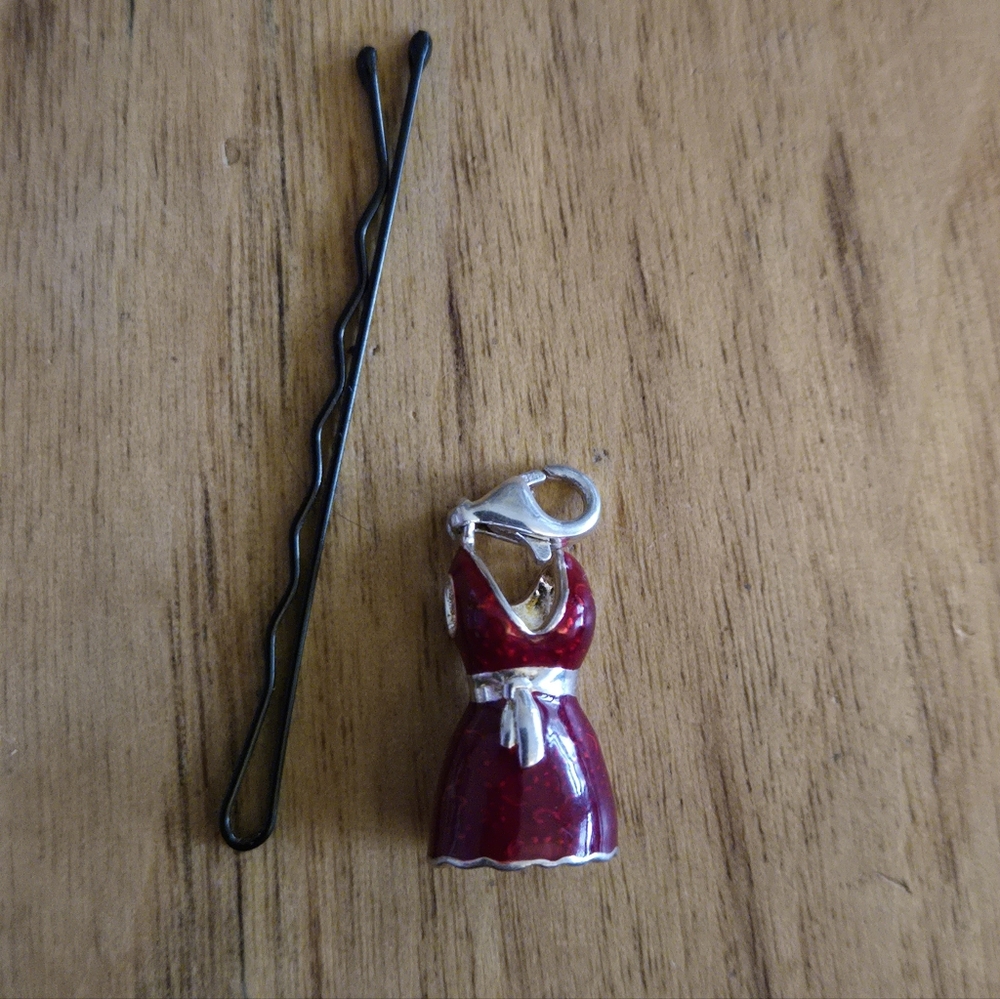 Rare Vintage Thomas Sabo Sterling Silver & Red Glittee Enamel Dress Charm - Picture 3 of 3